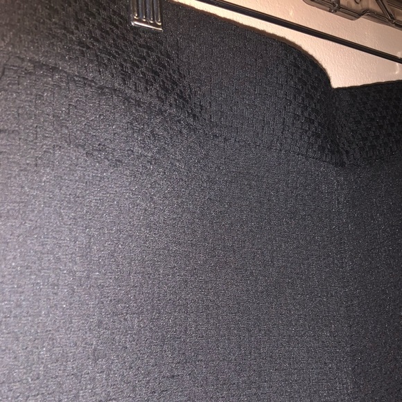 Black Loft Riviera shorts with scalloped edge - Picture 2 of 8